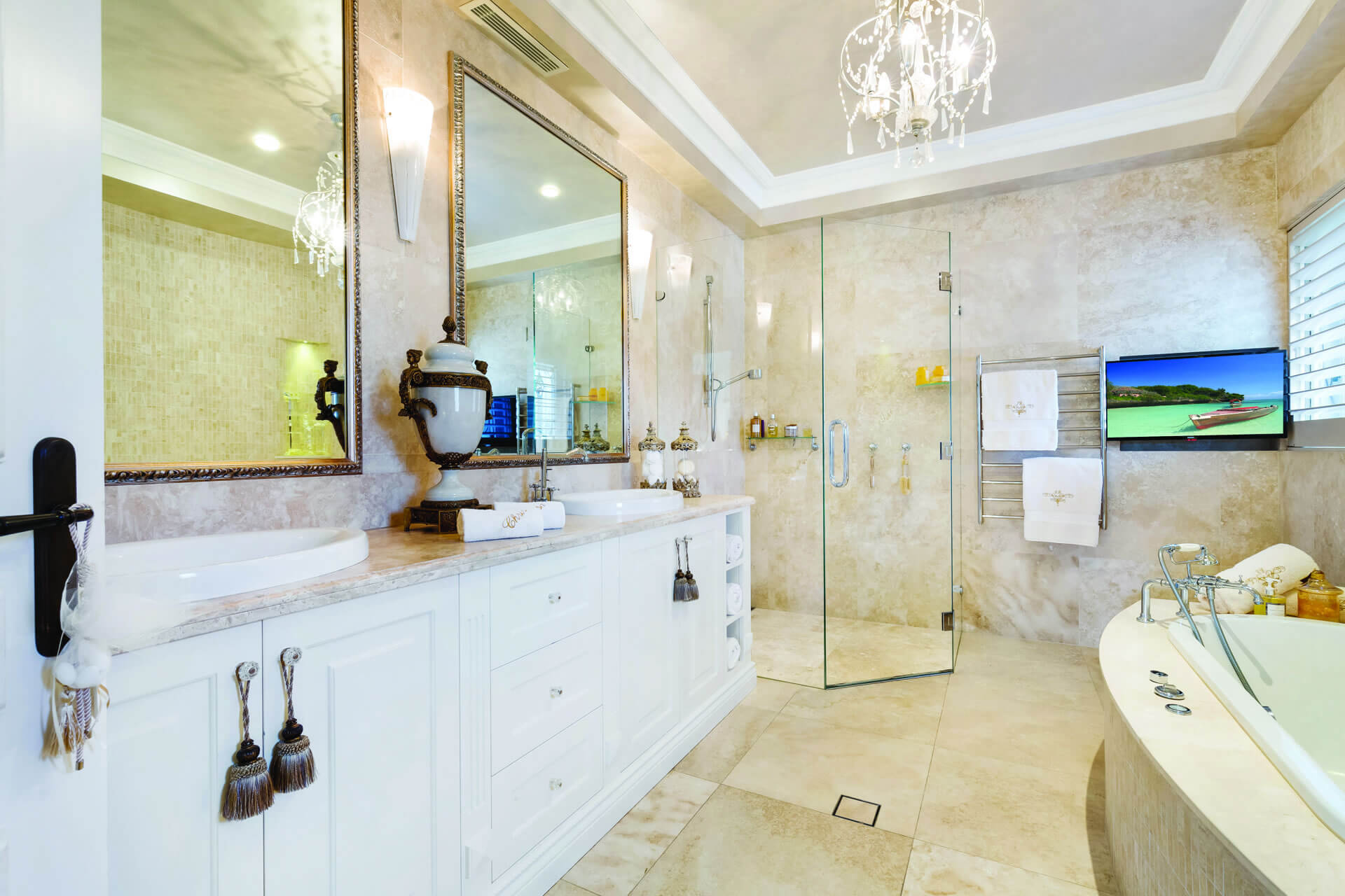  residential for-sale-sydney 73-Wentworth-Road-VAUCLUSE73-wentworth-bathroom