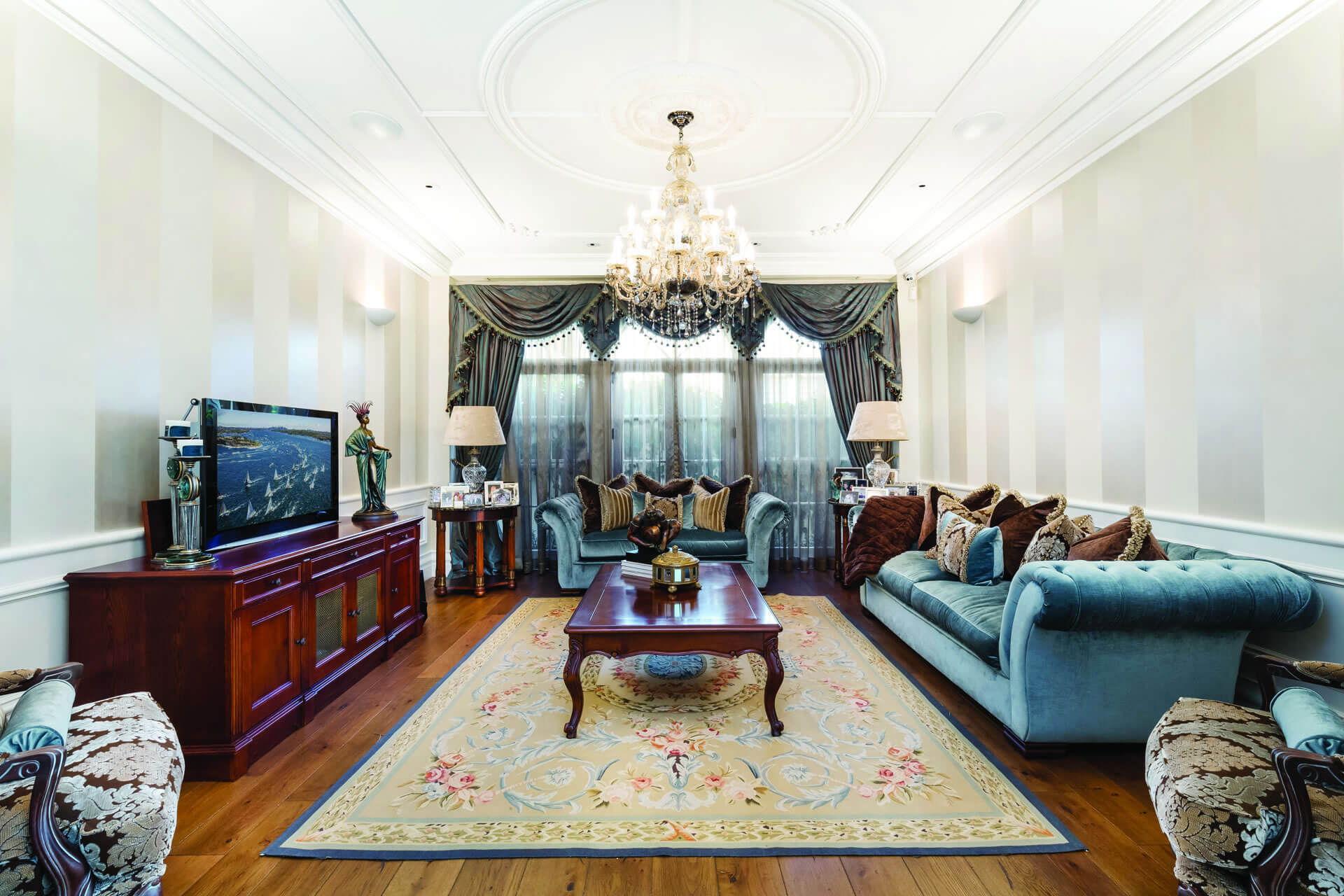  residential for-sale-sydney 73-Wentworth-Road-VAUCLUSE73-wentworth-lounge
