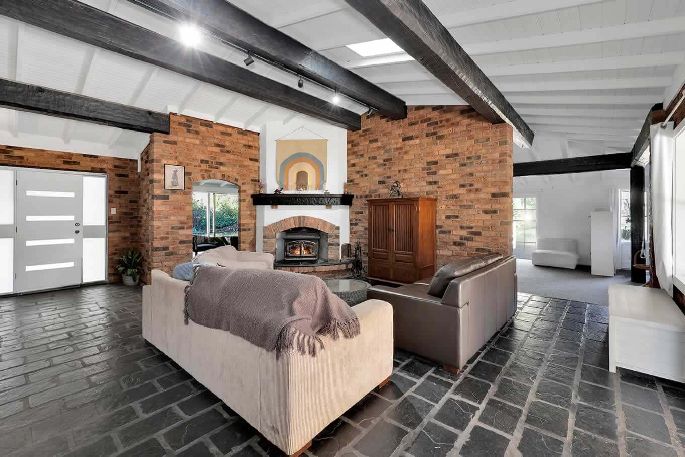  residential for-sale-sydney WARNERVALE-34-Albert-Warner-Drivesale-34-Albert-Warner-Dr-14